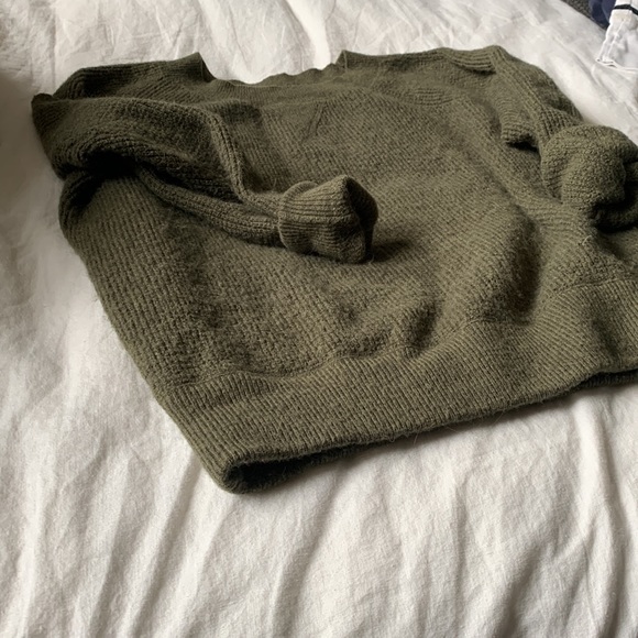 J.Crew Crewneck Cozy Sweater army green size xsmall - Picture 3 of 7